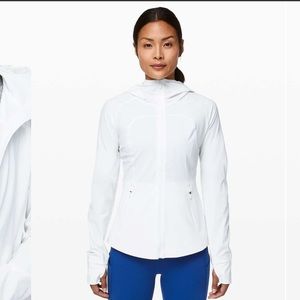 🌟 LULULEMON MIST OVER WINDBREAKER 🌟 BARELY WORN 🌟 SIZE 6